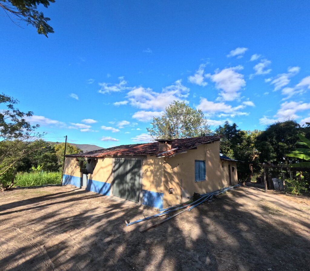 Casa sede em sítio em Piatã na Chapada Diamantina