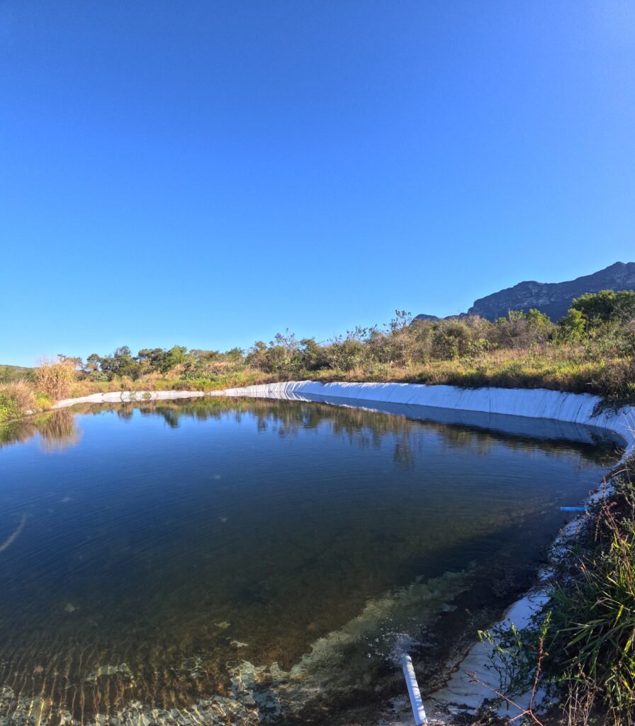 Lago de nascente em sítio em Piatã na Chapada Diamantina