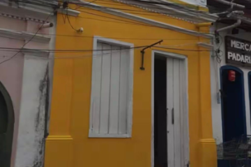 Fachada de imóvel comercial e residencial localizado no centro histórico de Lençois Chapada Diamantina