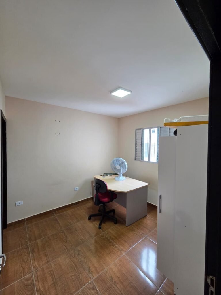 Quarto home office em casa para aluguel em Piatã na Chapada Diamantina
