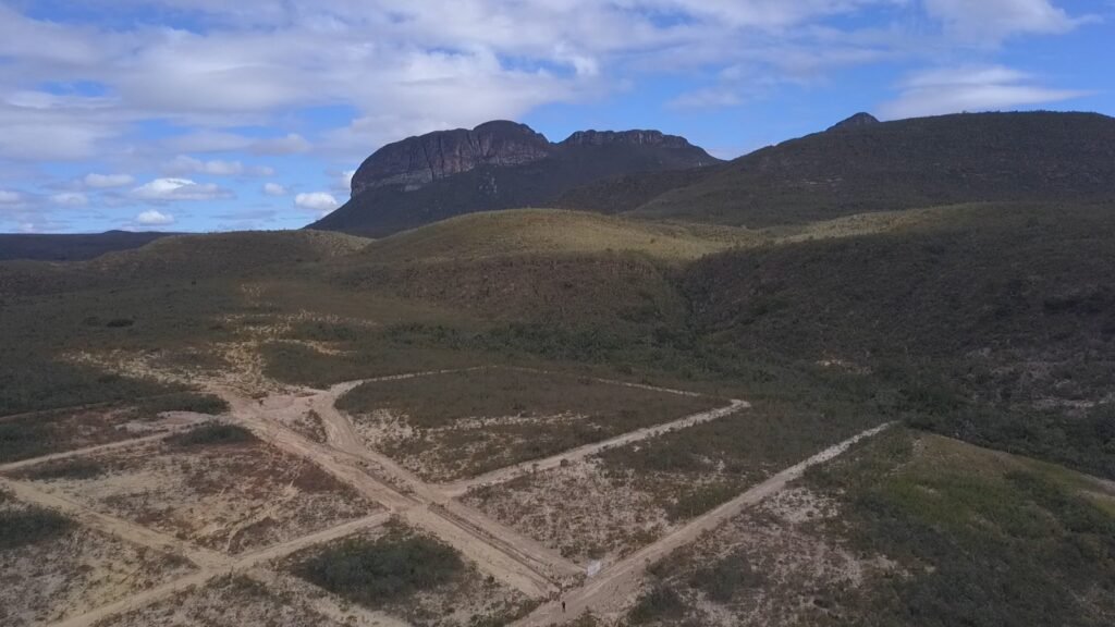 Vista panorâmica de terreno rural, localizado nas Porteiras, em Piatã, na Chapada Diamantina Bahia