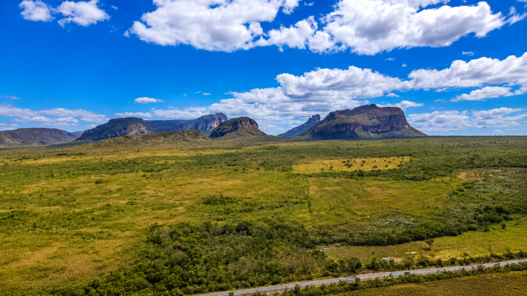 Vista panorâmica de fazenda com potencial para cultivo de café especial, em Piatã, na Chapada Diamantina, Bahia
